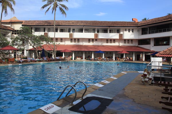 Zwembad Tangerine Beach Hotel